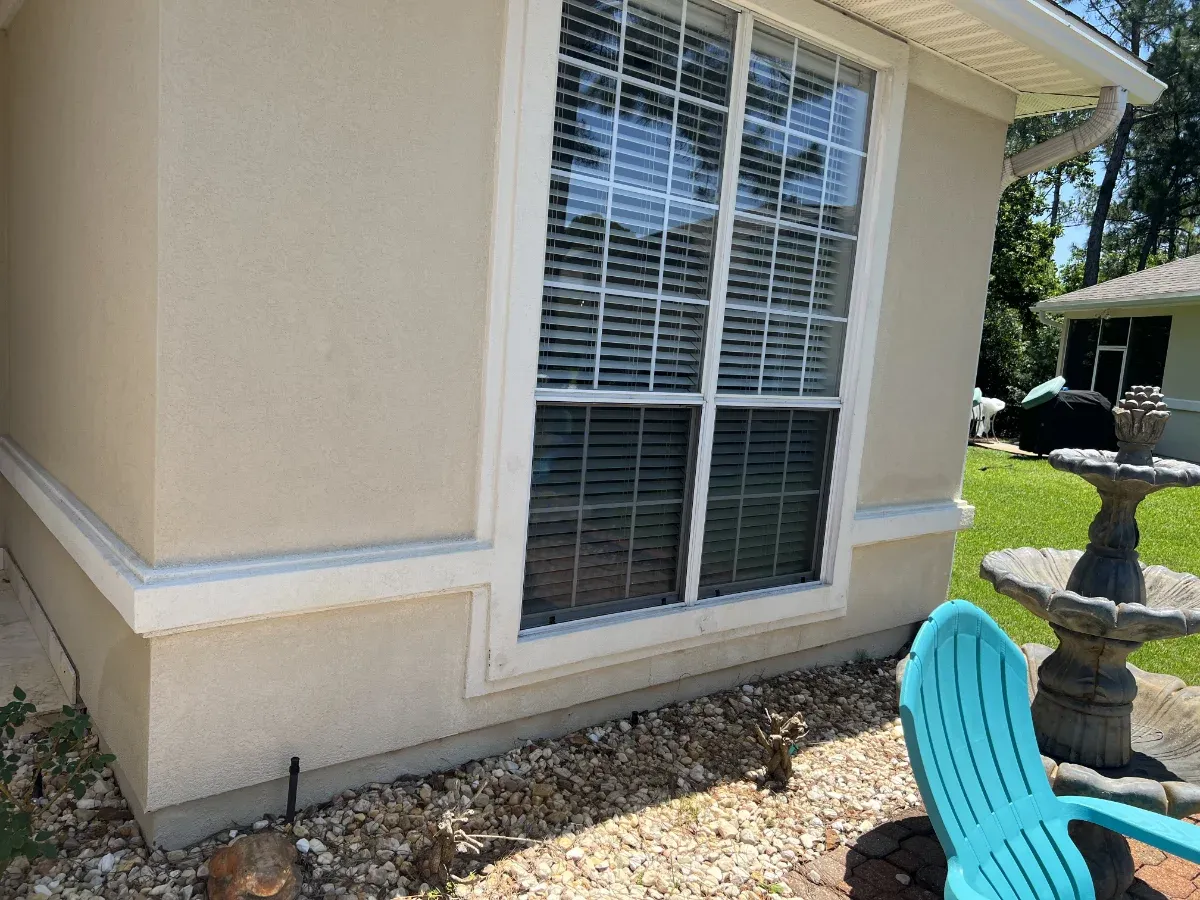 Clean Exterior Window