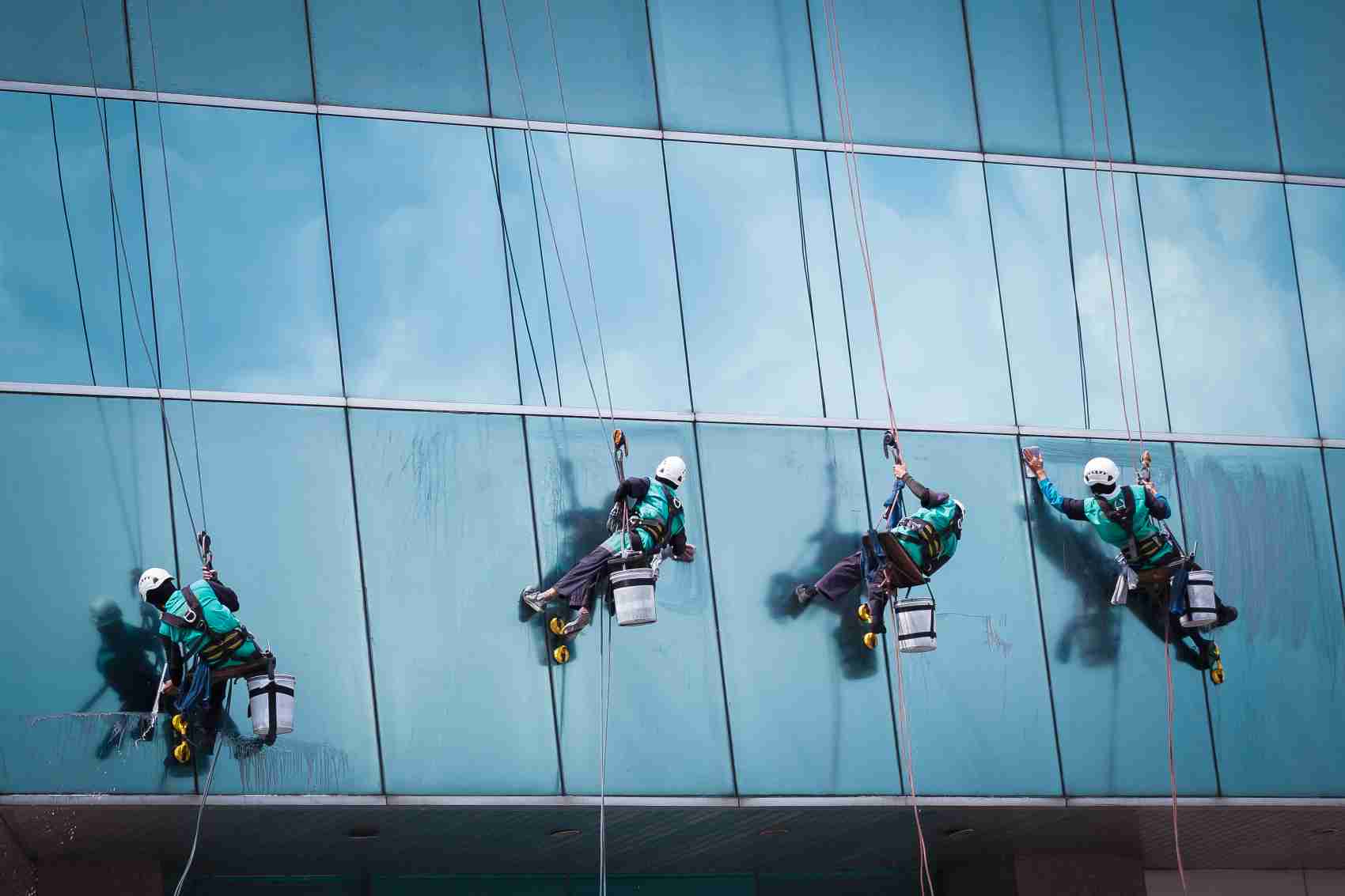 high-rise-commericial-window-cleaning-prices